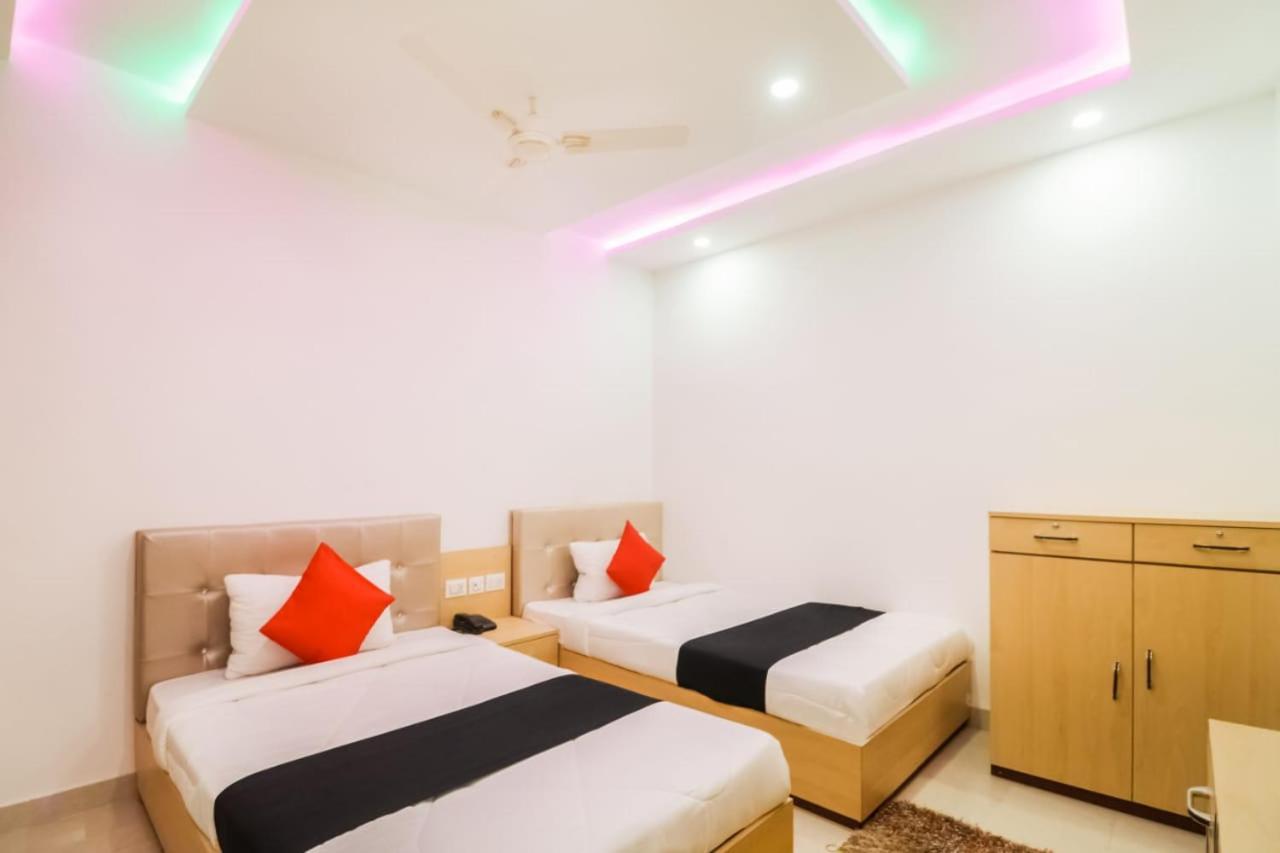 Hotel Moti Mahal,Varanasi Bagian luar foto